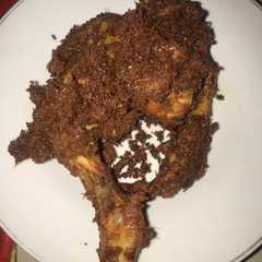A picture of Ayam Goreng Serundeng.