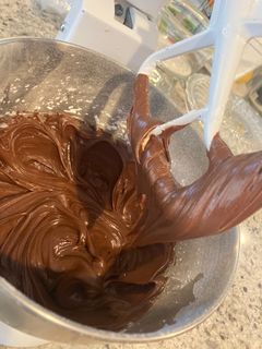 A picture of Chocolate frosting.