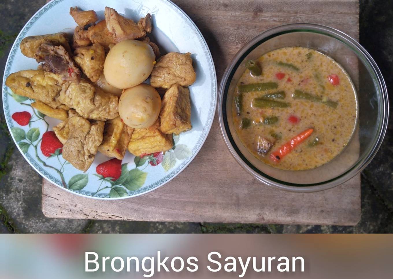 Brongkos Sayuran, Tahu, Telur, Ayam
