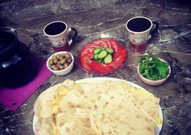 سندويش البيض مع الجبنة والمرتديلا لجوع اخر الليل