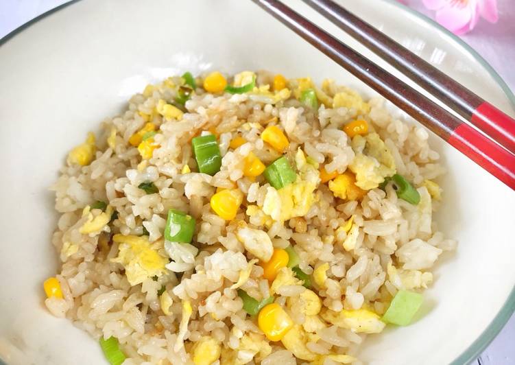 Langkah Mudah untuk Menyiapkan Nasi goreng simple, bumbu iris, ala resto, Sempurna
