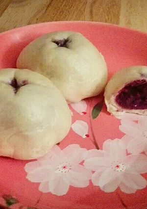 A picture of Purple sweet potato steamed dumplings (紫薯包子) #chinesecooking.