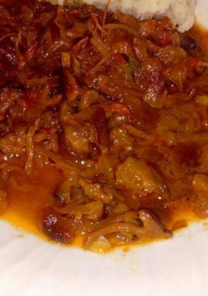 A picture of Mushroom stew/Obwolo stew.