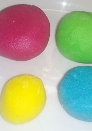 Házi készítésű fondant, tortához recept fotója
