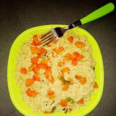 A picture of Noddles with Veg.