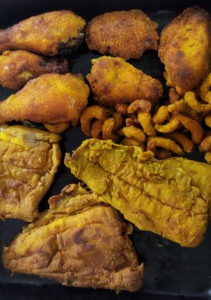 عکسی از دستور مرغ و ماهی و میگو سوخاری👋🏻