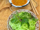 Bầu Chần Chấm Tôm Kho Ruốc Huế