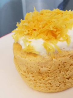 Una foto de Mug Cake de Limón con Harina de coco/ Low carb/Método Grez/ Keto
