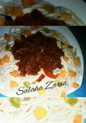 A picture of Spaghetti with fried sauce.