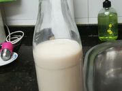 Una foto de leche preparada