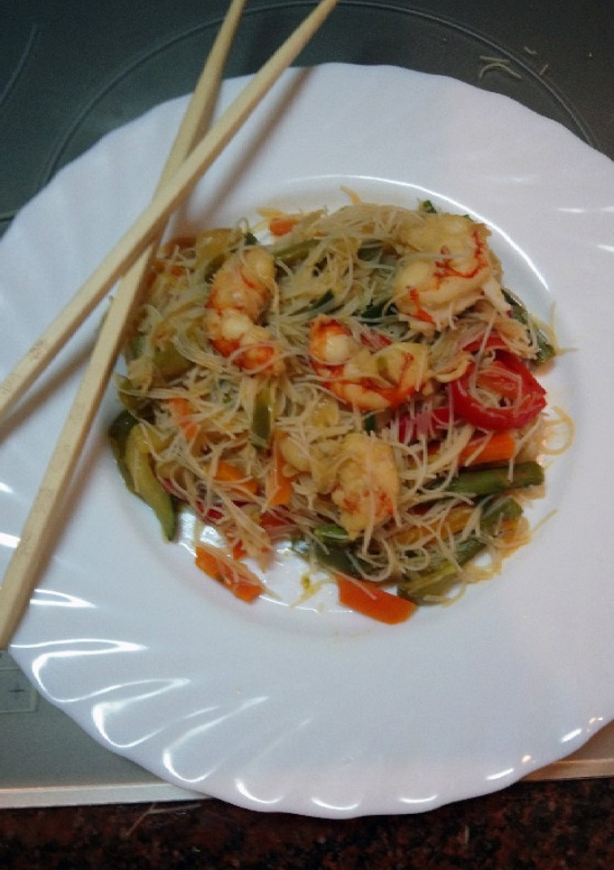 Una foto de Fideos de arroz, al estilo chino