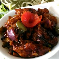 A picture of Simple chilli chicken.