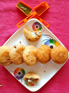 सूजी की चटपटी आलू मसाला कचौड़ी (suji ki chatpati aloo masala kachori recipe in hindi) रेसिपी मुख्य फोटो