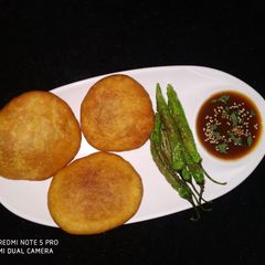A picture of Moong dal khasta Kachori.