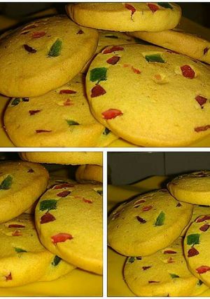 A picture of Tutti-Frutti Custard Cookies .