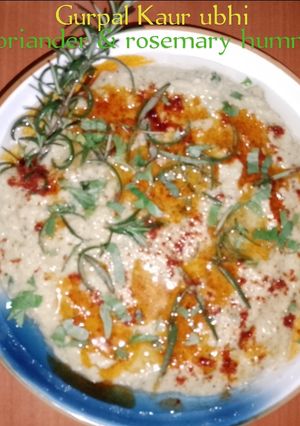 A picture of Coriander & rosemary hummus🌿🌱🥀🧄🌻.