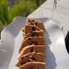 A picture of Red Wine Cake.