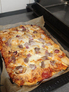 Una foto de Pizza casera (Apta para alérgicos al huevo y adaptable)