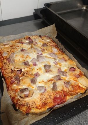 Una foto de Pizza casera (Apta para alérgicos al huevo y adaptable)