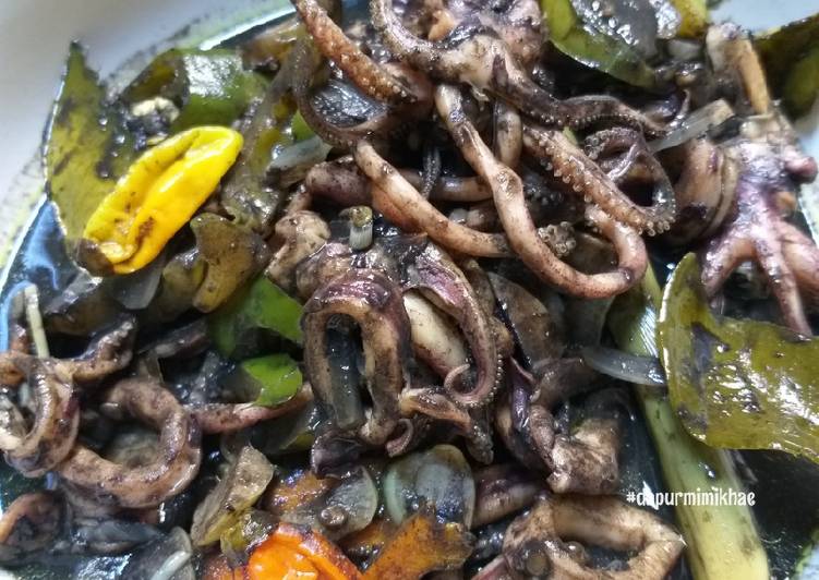 Resep 2. Tumis Cumi Balakutak (Cumi Hitam), Lezat
