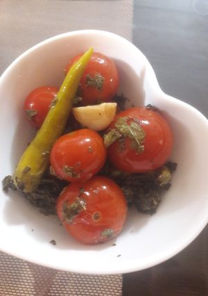 عکسی از دستور ترشی گوجه
