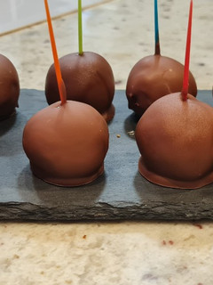 Una foto de Trufas de Filipinos blancos