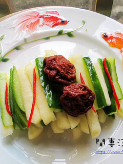 涼拌梅香蘋果小黃瓜 的食譜成品照片