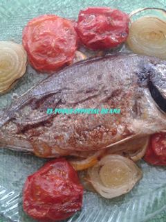 Una foto de Doradas al horno con patatas