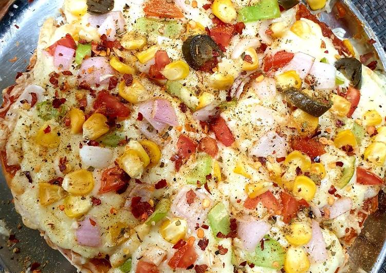 Recipe of Perfect Deluxe veggi pizza