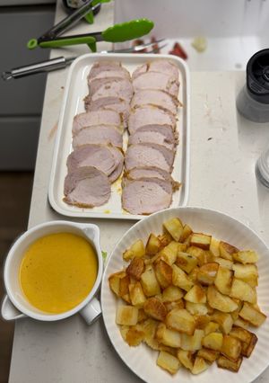 Una foto de Lomo de cerdo en salsa en olla exprés