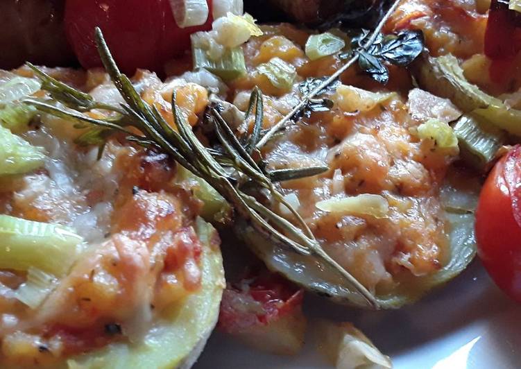 How to Prepare Quick Sig&#39;s Tomato and potato mash filled potato boats