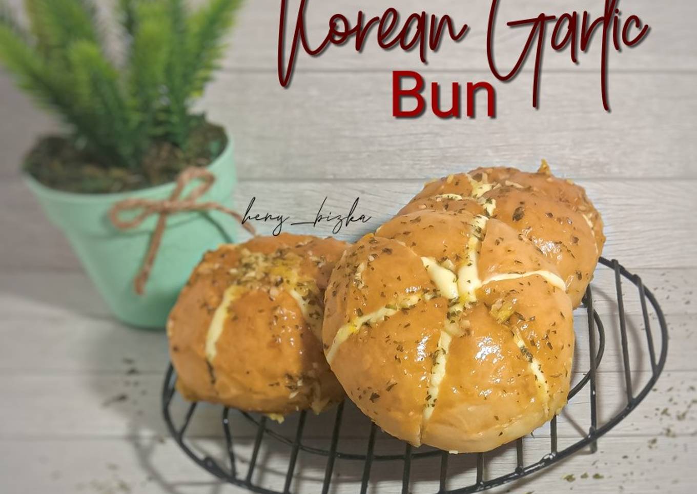 Korean garlic bun