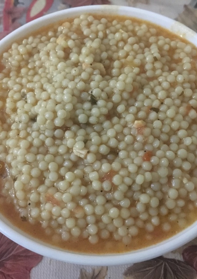Una foto de Shorba Mhamsa (Sopa marroquí)