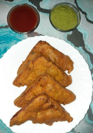 A picture of Masala besan bread.