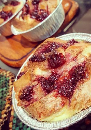 Foto resep Strawberry Bread Pudding