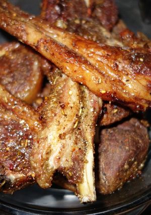 A picture of Roast lamb chops.