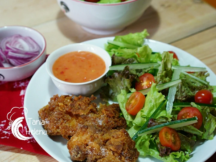 Langkah Mudah untuk Membikin Resep Hot and crispy chicken salad yang Bisa Manjain Lidah Anti Ribet, Bisa Manjain Lidah