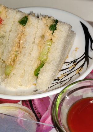 A picture of Healthy veggie Sandwich.