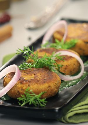 A picture of Healthy Chicken Shami Kebab.