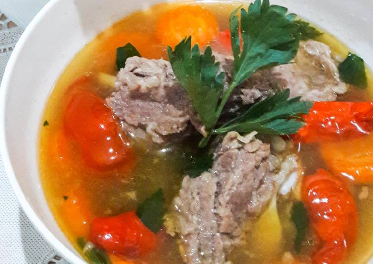 Sop iga pedas