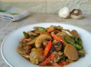 Gambar tumis jamur kancing dan bakso
