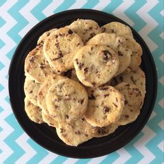 A picture of Cranberry Shortbread Cookies.
