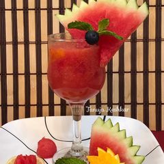 A picture of Watermelon mojitos.