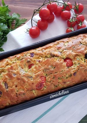 Foto di Plumcake salato con verdure