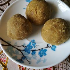 Jeeagry malida ladoo A picture of Jeeagry malida ladoo.