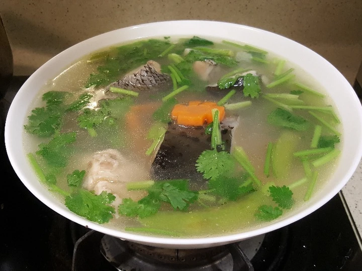 Cara Gampang Menyiapkan Resep Sop ikan salmon yang Uenak Anti Ribet, Bikin Ngiler