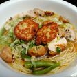 Ramen de Pechuga Rostizada & Torrejones de Pollo