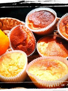 Una foto de Magdalenas de naranja