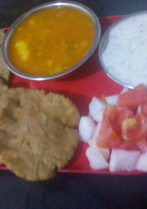 A picture of Varat kai aloo puri.