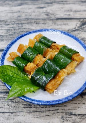 Hình của món Tàu Hũ Ky Cuộn Lá Lốt (Món Chay).